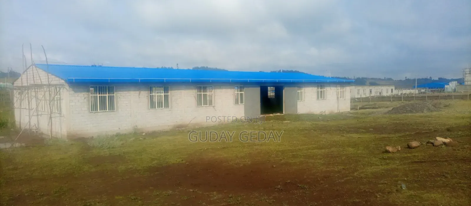 10000ካሬ መጋዘን በደብረብርሀን