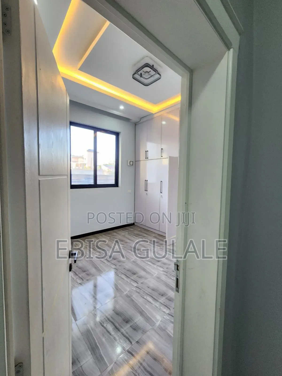 Furnished 4bdrm Apartment in Yeka for sale