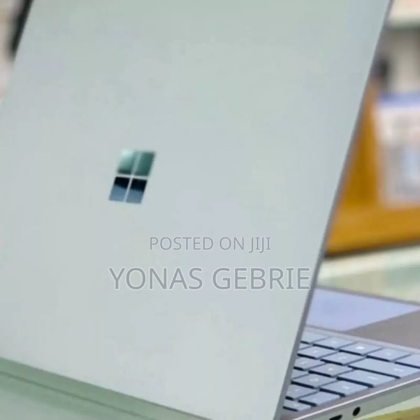 New Laptop Microsoft Surface Go 8GB Intel Core I5 SSD 256GB