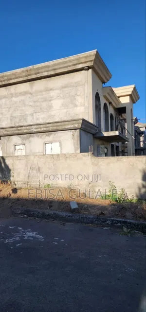 6bdrm Apartment in Roseta Real State, Yeka for sale