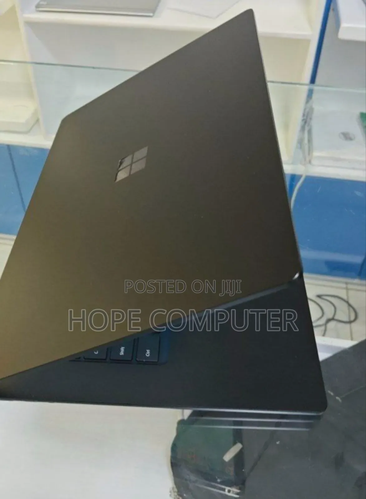 New Laptop Microsoft Surface Book 3 8GB AMD Ryzen 5 SSD 256GB