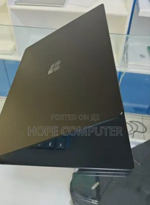 Photo - New Laptop Microsoft Surface Book 3 8GB AMD Ryzen 5 SSD 256GB