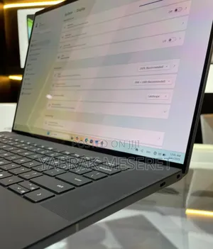 New Laptop Dell Precision 5690 64GB Intel Core Ultra 7 SSD 1T