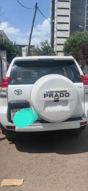 Photo - Toyota Land Cruiser 2013 White