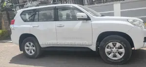 Toyota Land Cruiser 2013 White