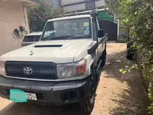 Photo - Toyota Land Cruiser 2009 Black