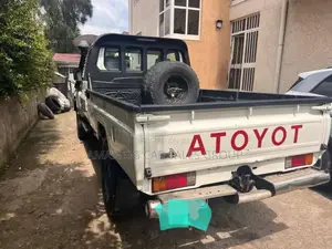 Toyota Land Cruiser 2009 Black