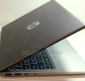 New Laptop HP 250 G10 16GB Intel Core I7 SSD 512GB