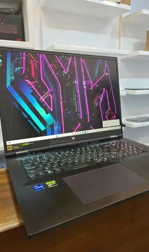 New Laptop Acer Predator Helios 18 PH18-71 16GB Intel Core I7 SSD 1T