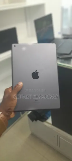 New Apple iPad 10.2 (2019) 128 GB