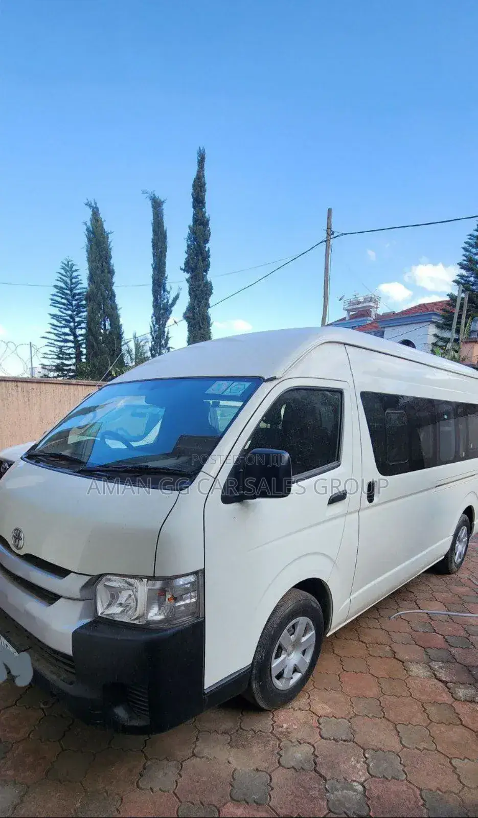 Toyota HiAce 2018 White