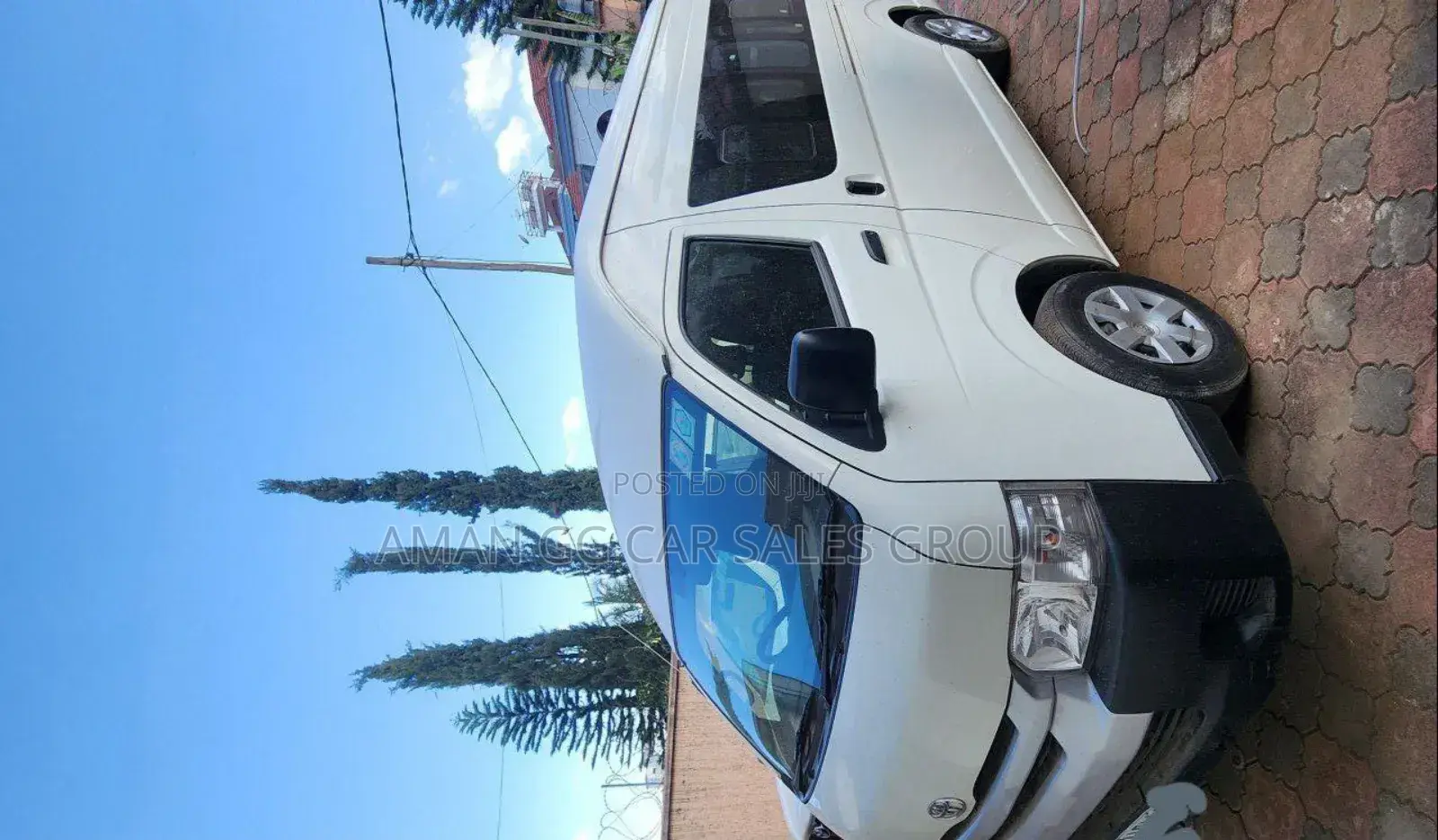 Toyota HiAce 2018 White