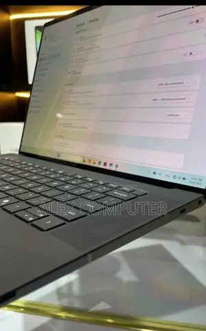 New Laptop Dell XPS 15 64GB Intel Core Ultra 7 SSD 1T