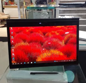 Photo - New Laptop Lenovo Thinkpad X1 Yoga 16GB Intel Core I7 SSD 512GB