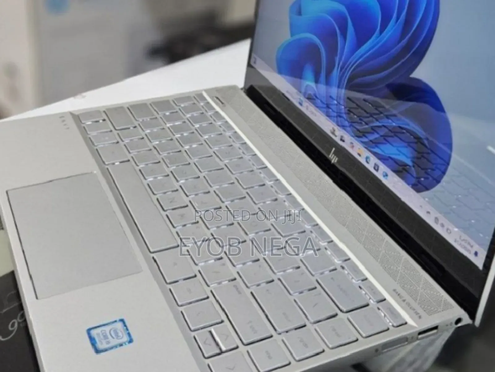 New Laptop HP Envy 13 8GB Intel Core I5 SSD 256GB