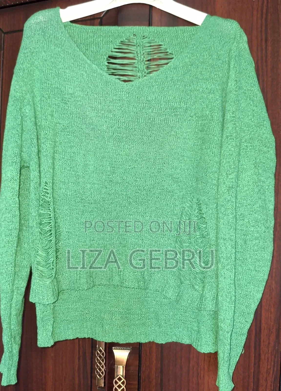 Slightly Used Like New Sweater. Size S,M