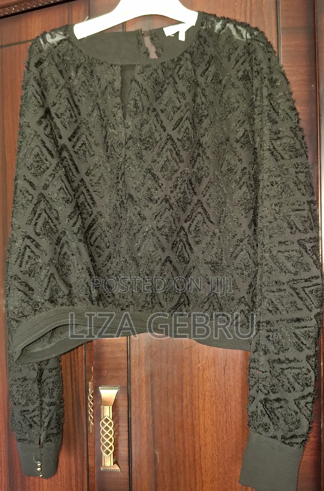 Slightly Used Like New Sweater. Size S,M