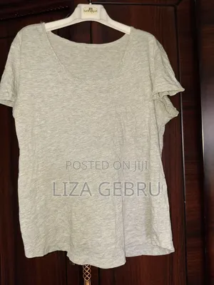 Slightly Used Like New T-Shirt. Size S,M