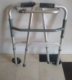 Walker(Adult)W/Wheels Side Folds Independent To Allow Easy