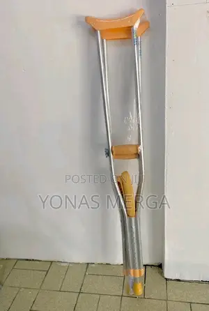 Photo - Crutches Persons With Disabilities፵習crutches/Double Crutches
