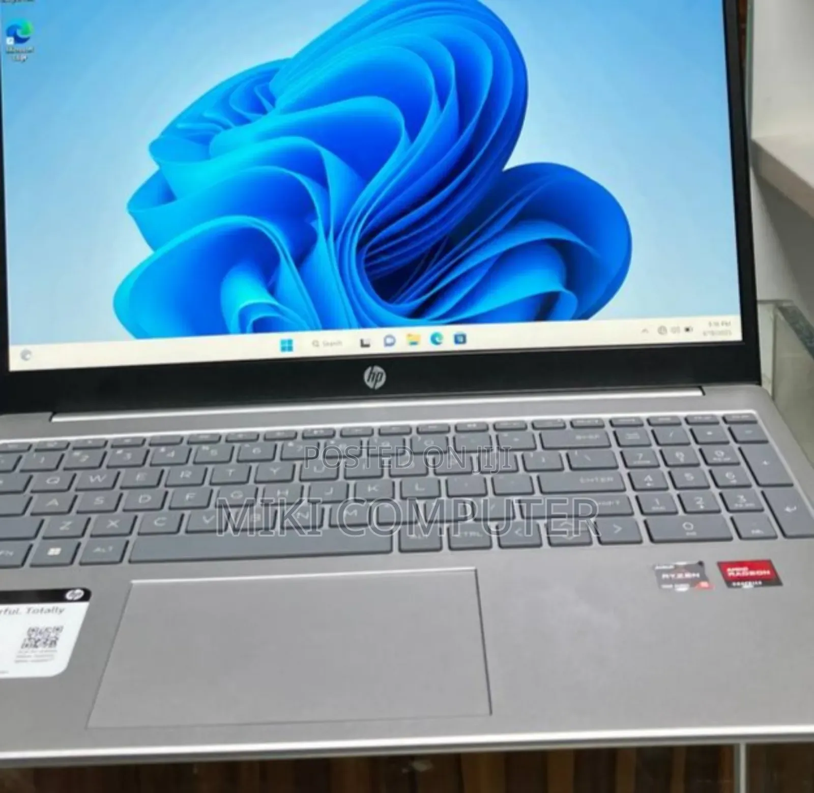 New Laptop HP Stream Notebook 8GB AMD Ryzen 5 SSD 512GB