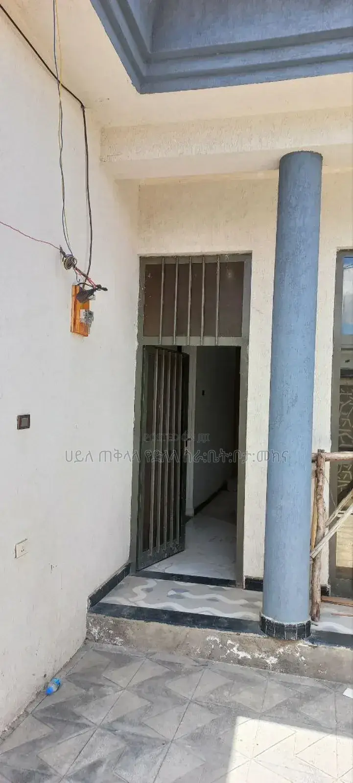 Furnished 3bdrm Villa in Legetafo Area, Oromia-Finfinne for sale