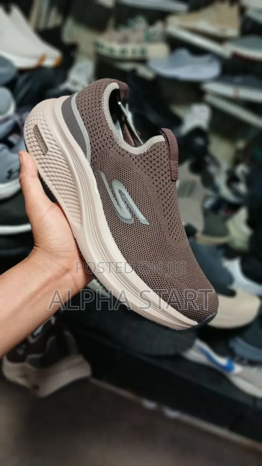 Original Skechers Brown High Master Quality Shoes for You