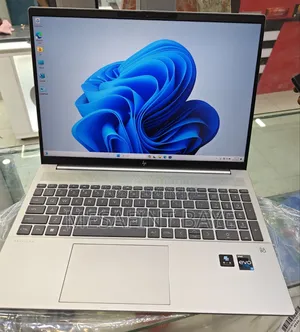 New Laptop HP Pavilion 15 16GB Intel Core I5 SSD 1T