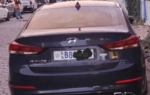 Hyundai Avante 2017 Matt Black