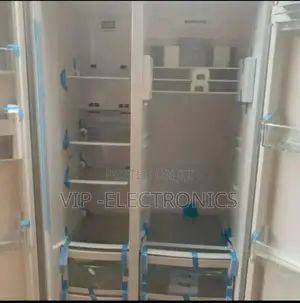 Akira Refrigerator 660l