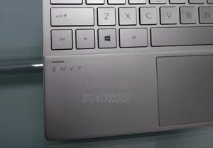New Laptop HP Envy X360 8GB Intel Core I7 SSD 512GB