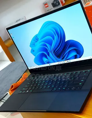 Photo - New Laptop Razer Blade 16GB Intel Core I7 SSD 1T