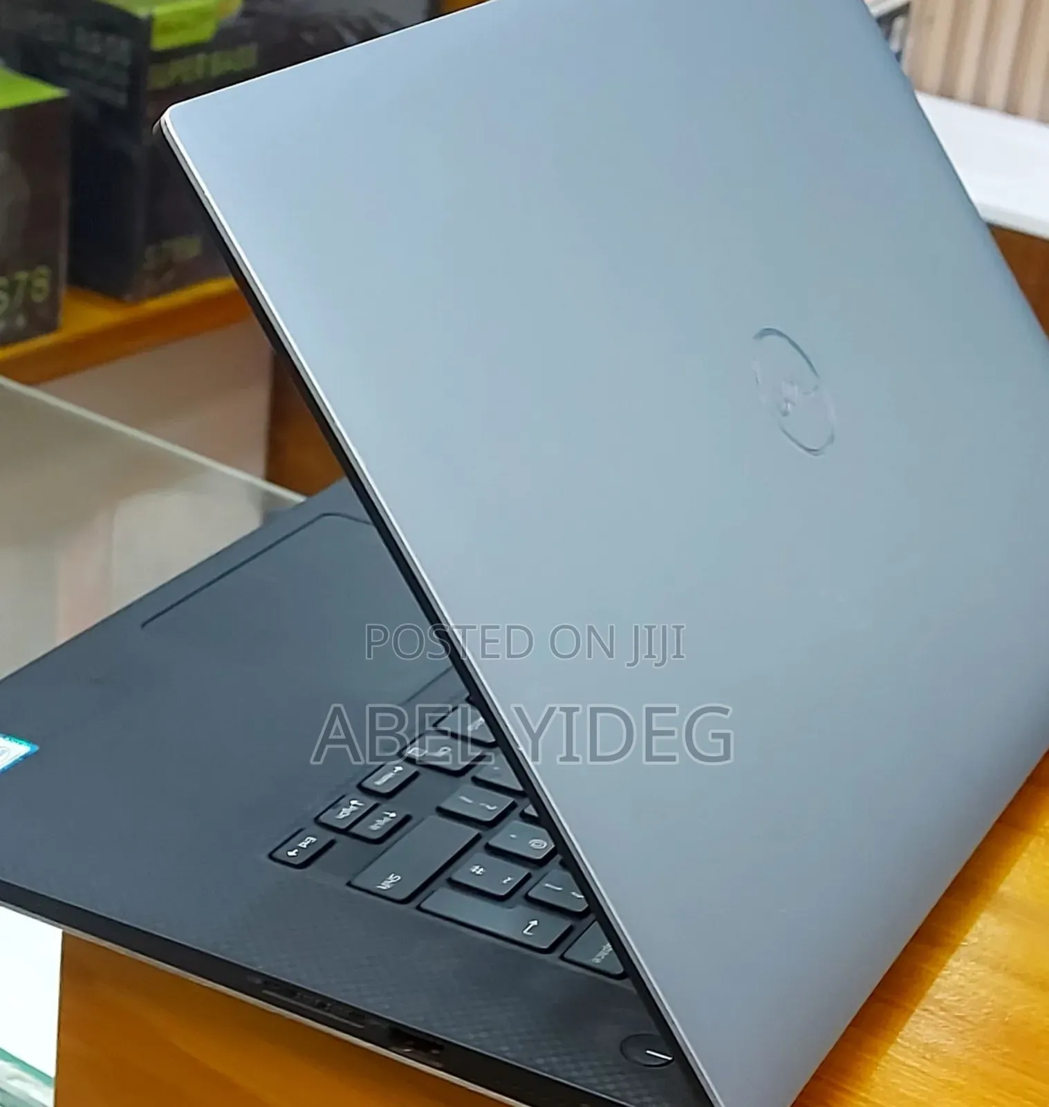 New Laptop Dell XPS 15 16GB Intel Core I7 SSD 512GB