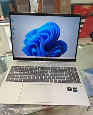 Photo - New Laptop HP Pavilion 15 16GB Intel Core I5 SSD 1T