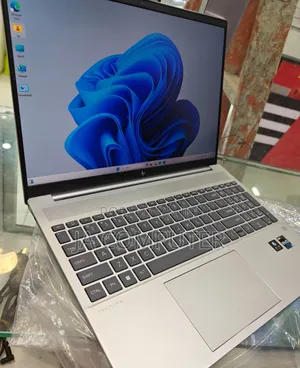 New Laptop HP Pavilion 15 16GB Intel Core I5 SSD 1T