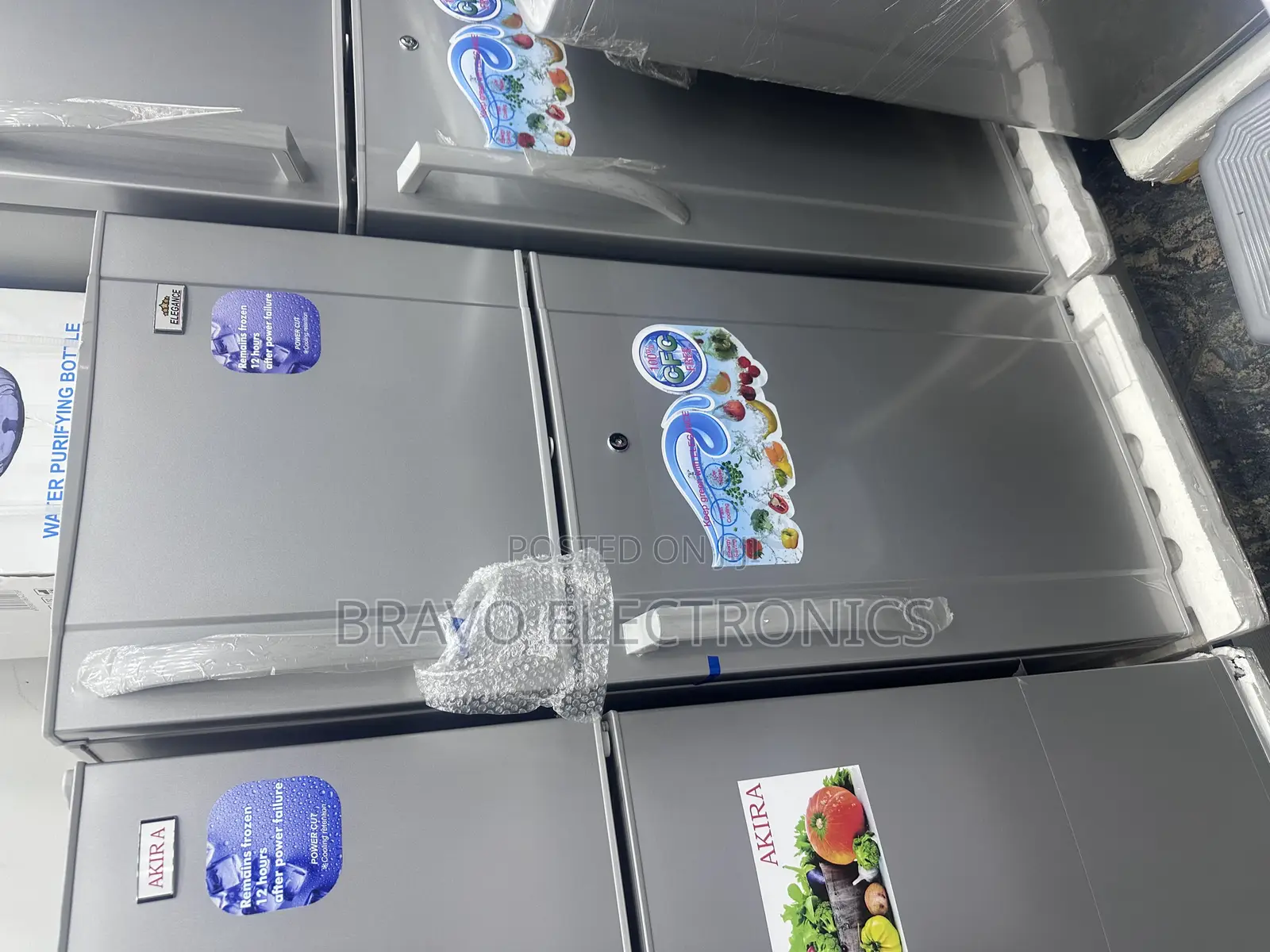 Elegance 240 Refrigerator