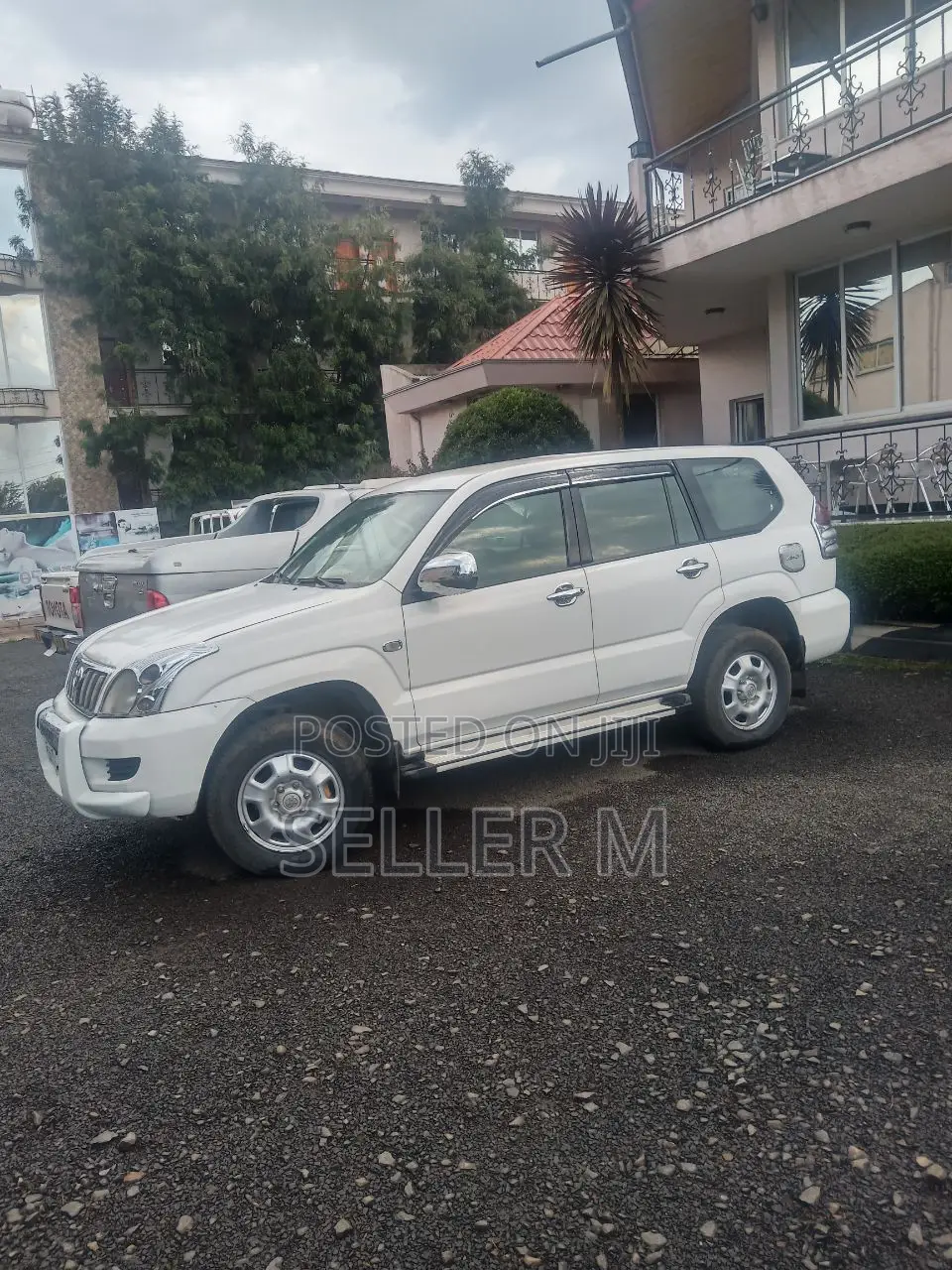 Toyota Land Cruiser Prado 2007 White