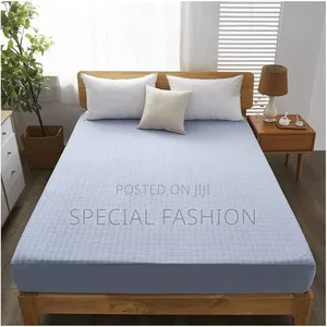 Photo - Waterproof Bed Cover Size 1.5