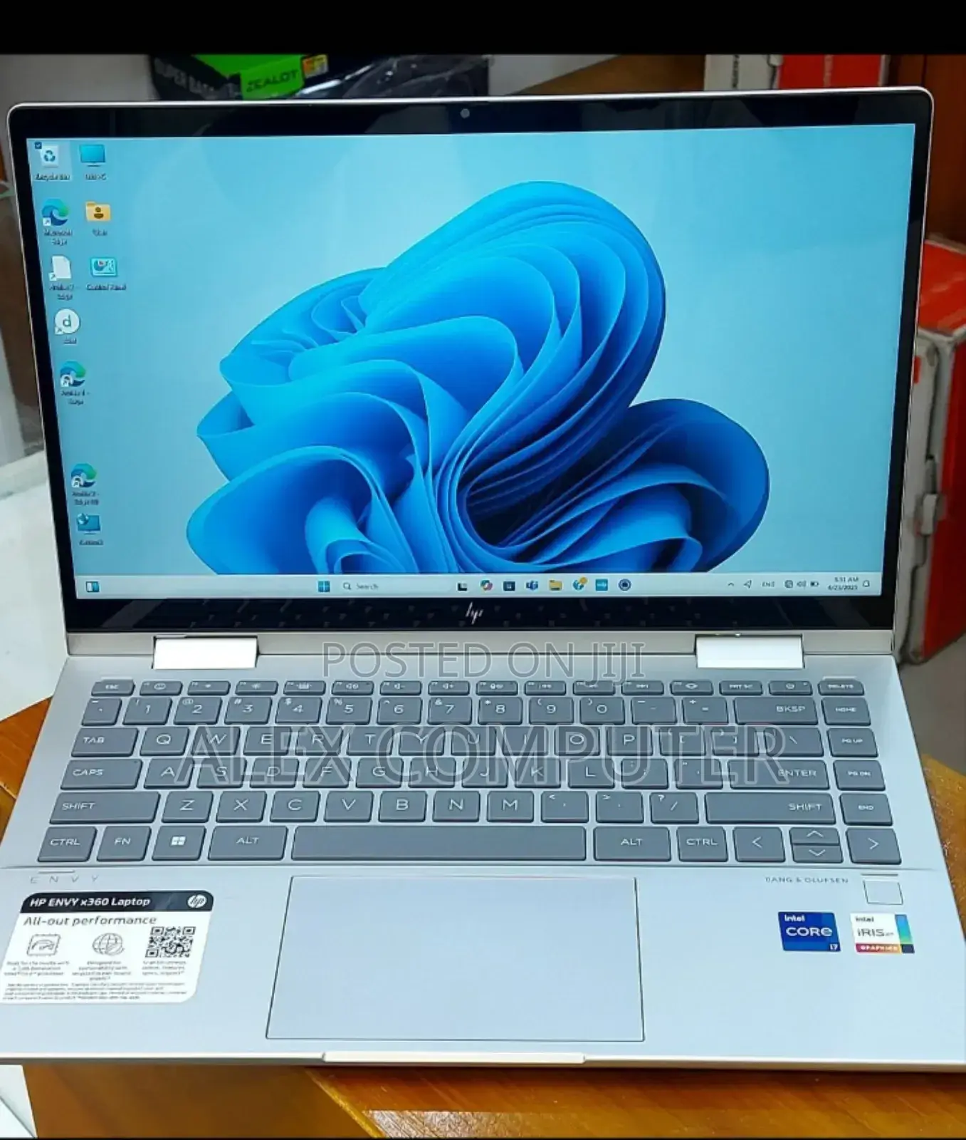 New Laptop HP Envy X360 16GB Intel Core I7 SSD 1T