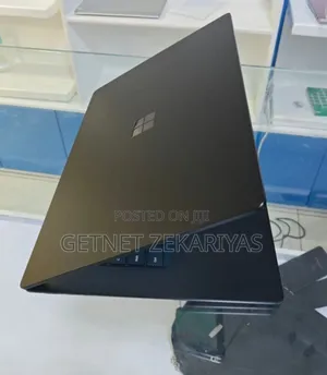 Photo - New Laptop Microsoft Surface Book 3 8GB AMD Ryzen 5 SSD 256GB