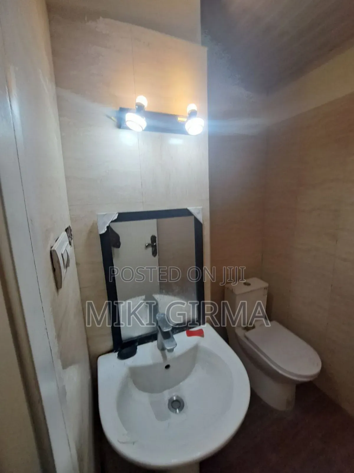 3bdrm Apartment in ፊጋ/Figa, Bole for sale