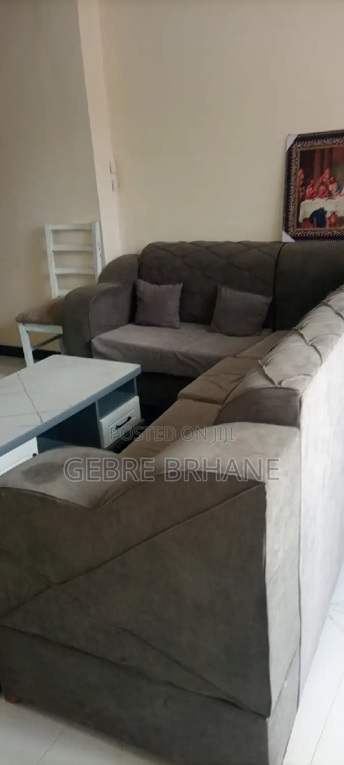 Furnished 1bdrm Apartment in Apartment, Yeka for rent