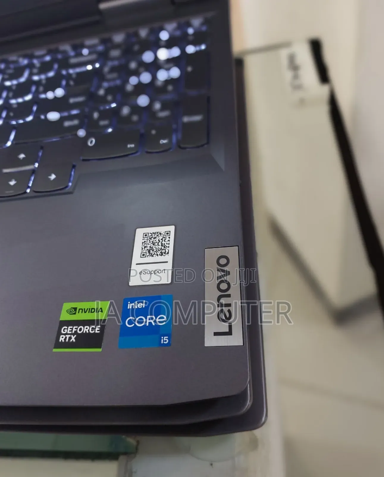 New Laptop Lenovo LOQ 15IRH8 16GB Intel Core I5 SSD 512GB