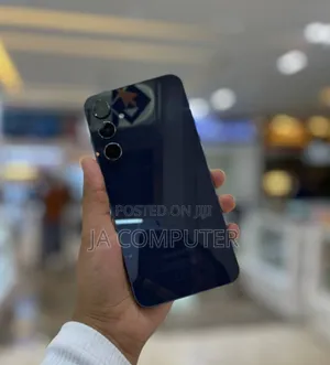 Photo - New Samsung Galaxy A55 256 GB Black