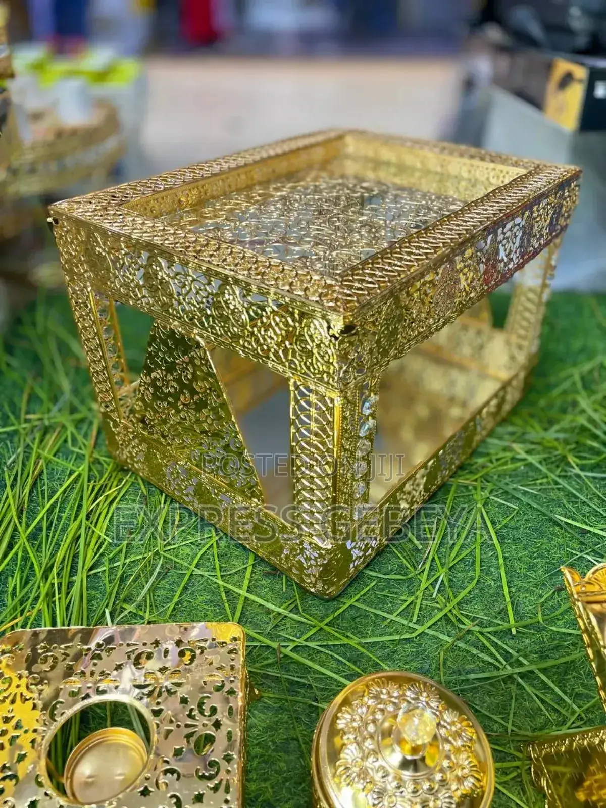 ልዩ ረከቦት (Golden)