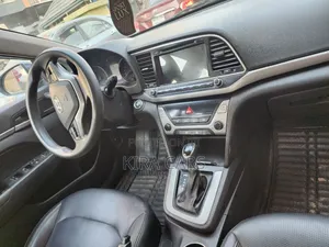 Hyundai Elantra 2017 Gray