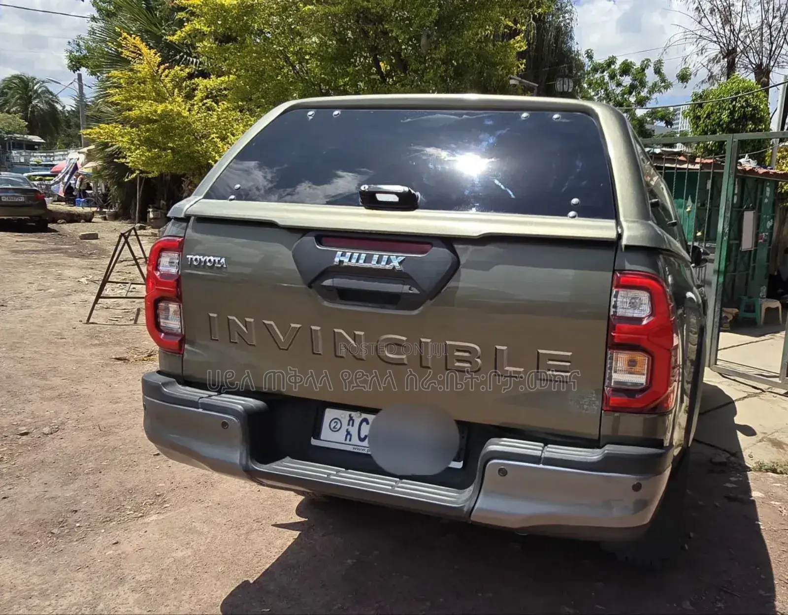 Toyota Hilux 2023 Beige