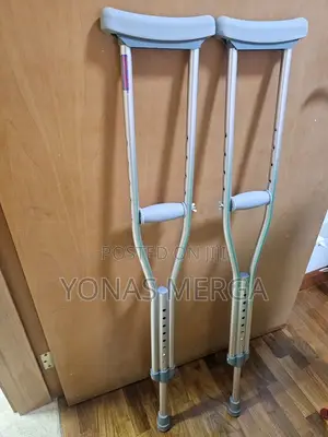 Photo - Crutches፪suction Rubber Tip for Better Grip on Any Surface
