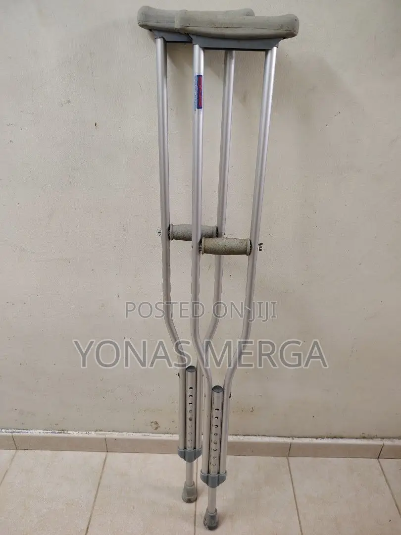 2pcs Ultralight Underarm Crutches - Silver, 114-146cm
