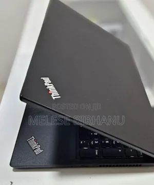 Photo - New Laptop Lenovo ThinkPad Yoga 8GB Intel Core I7 SSD 512GB